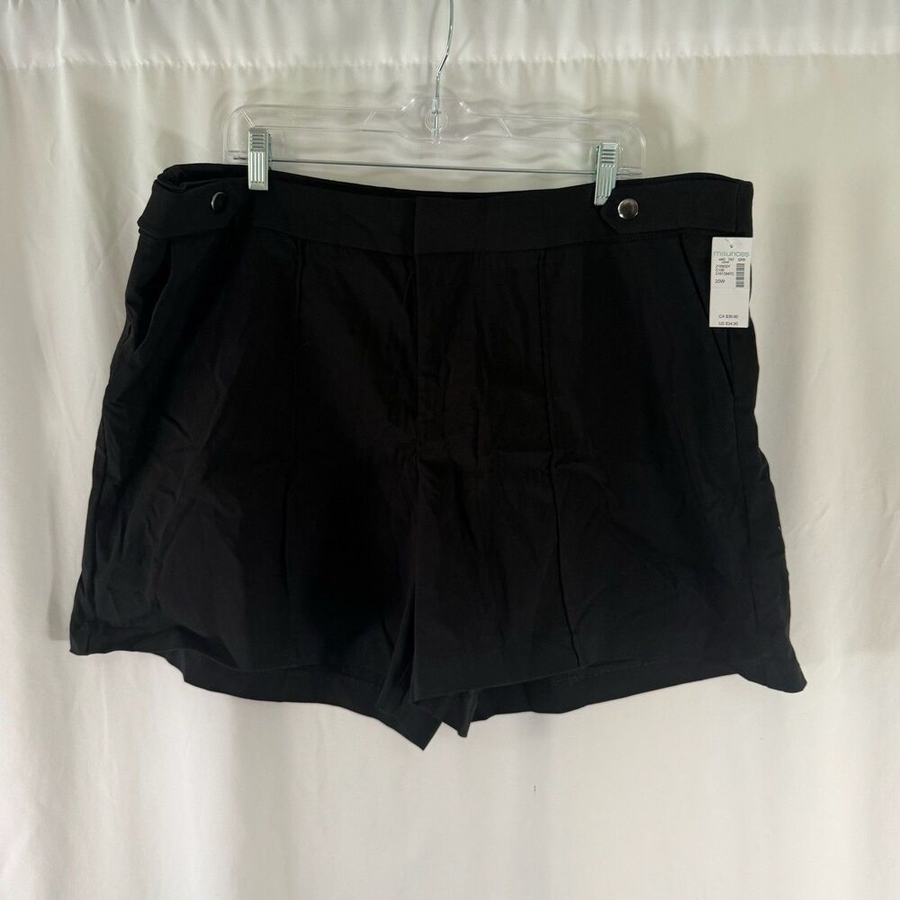 New Maurices Shorts Women's 20W Black Flat Front 4" Inseam Button Zip